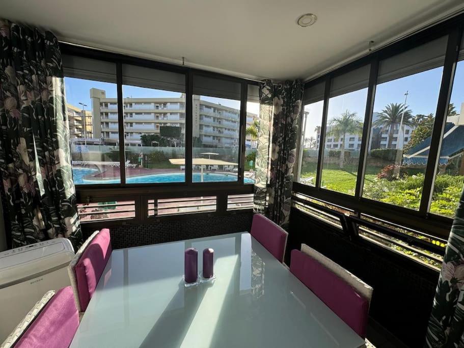 Iguazu Poolview Near Yumbo Apartman Playa del Inglés Kültér fotó